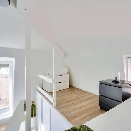 Apartment Avec Mezzanine Pour 2 Personnes